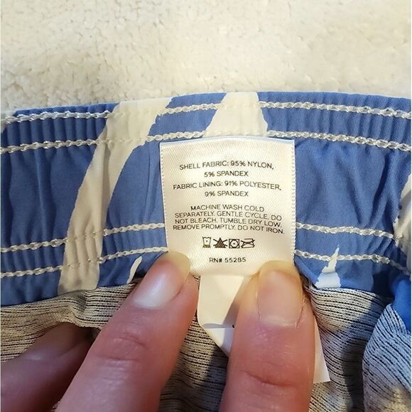 Express Hybrid Swim Shorts XL Blue White Abstract Leaf Pattern - Picture 11 of 11